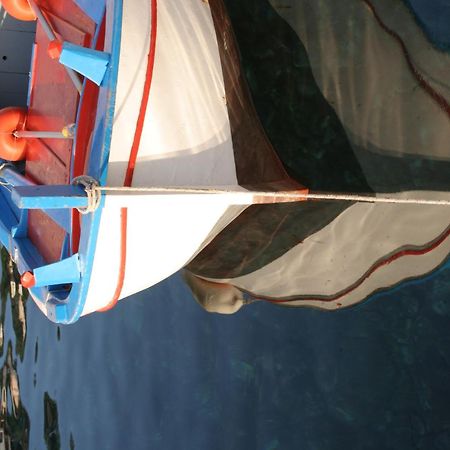 Hotel Clelia Isola di Ustica Екстериор снимка