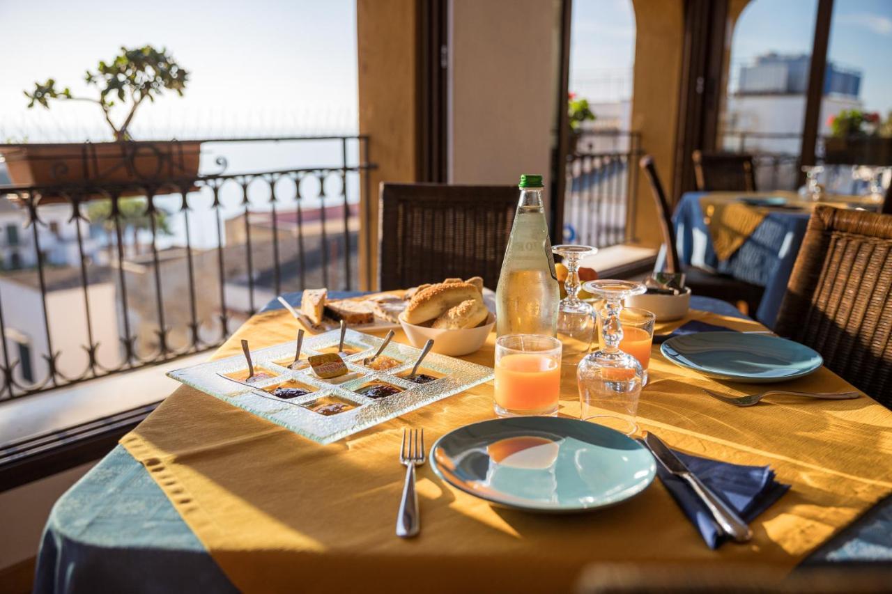 Hotel Clelia Isola di Ustica Екстериор снимка