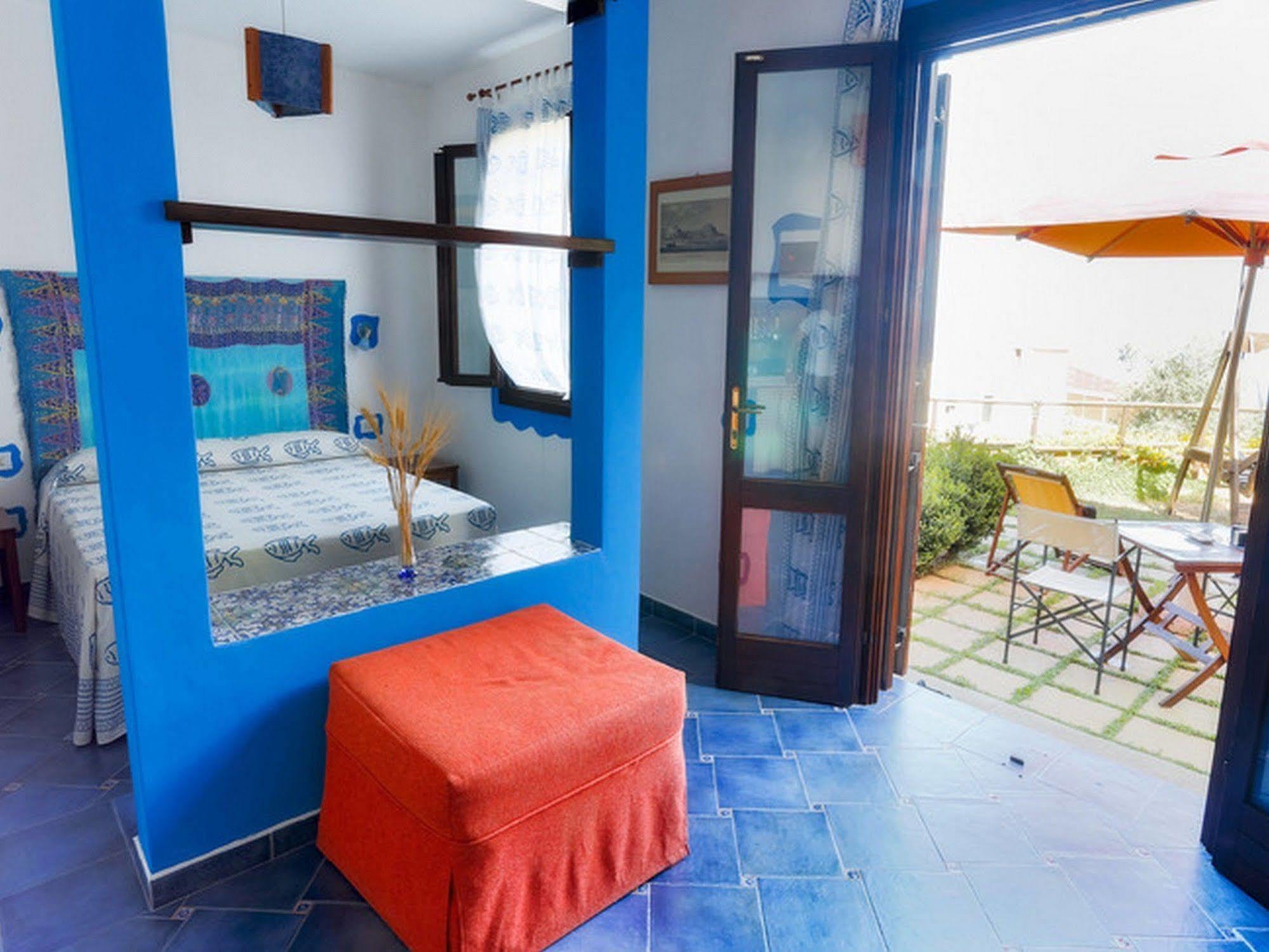 Hotel Clelia Isola di Ustica Екстериор снимка