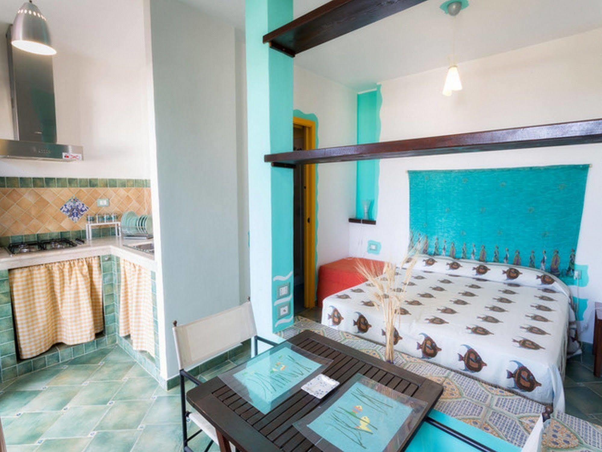 Hotel Clelia Isola di Ustica Екстериор снимка