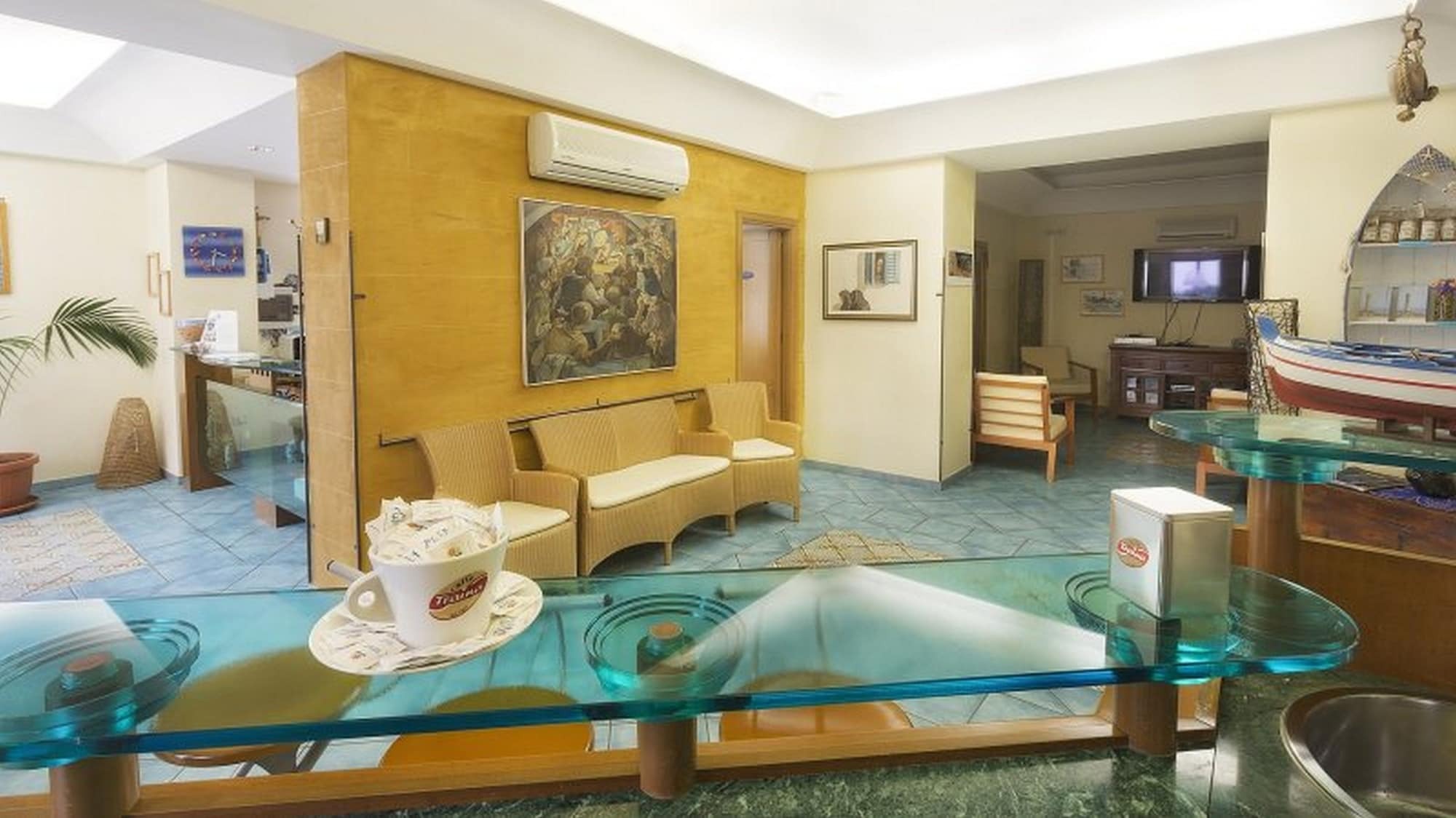 Hotel Clelia Isola di Ustica Екстериор снимка
