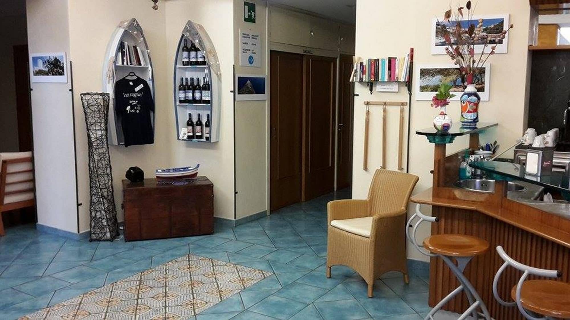 Hotel Clelia Isola di Ustica Екстериор снимка